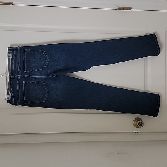 Gap, Size 6, Dark Wash Classic Straight Jeans, EUC - Picture 9 of 10